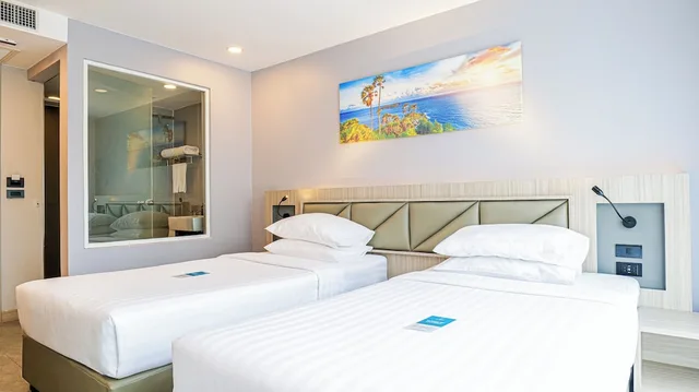 غرفة قياسية بسريرين منفصلين، Clarian Hotel Beach Patong 2/10