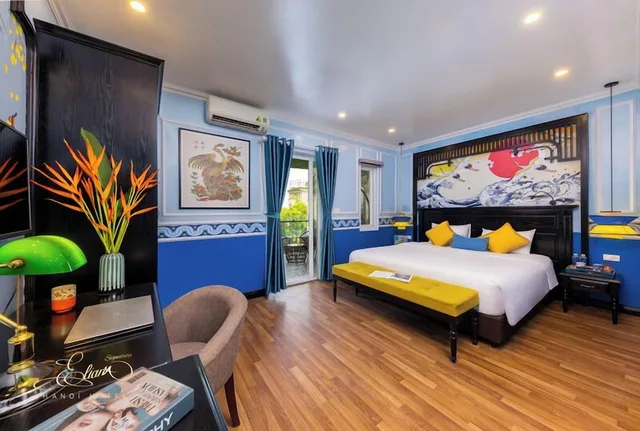 Suite, King Bed, Terrace, Oriana Boutique Hotel 2/6