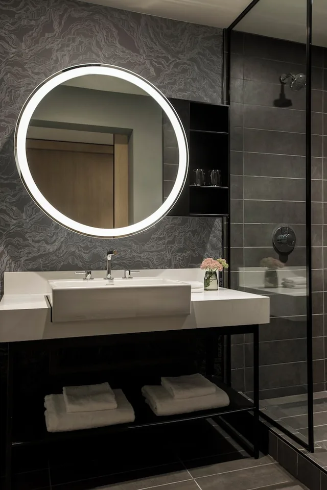 غرفة بريميوم بسرير كينج بإطلالة، KIMPTON SAWYER HOTEL 4/6
