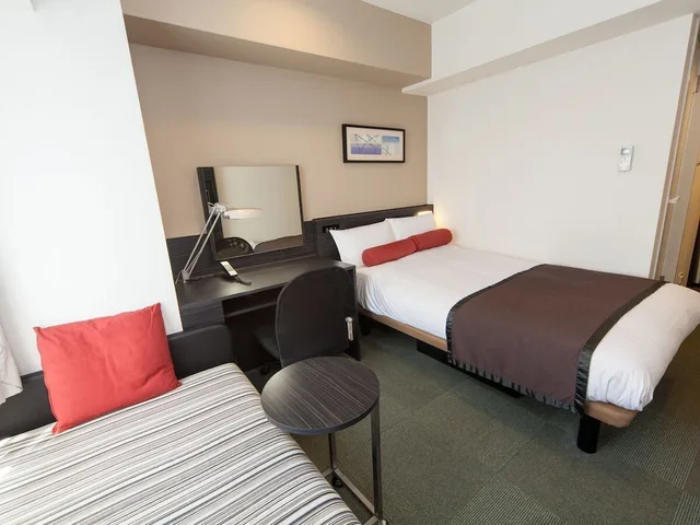 غرفة قياسية بسريرين منفصلين للمدخنين، Mystays Shin Urayasu Conference Center 3/4