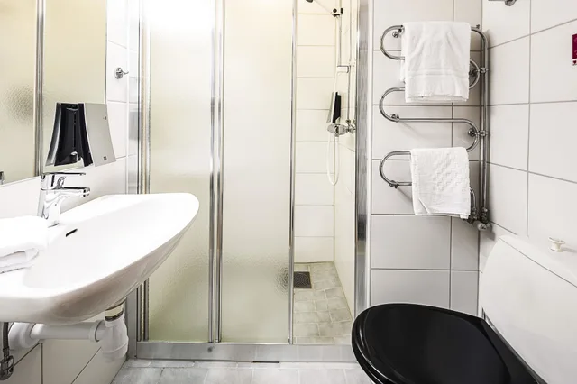 Compact, Single، Home Hotel Bristol 6/8