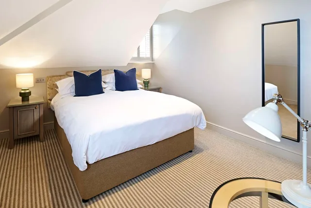 غرفة مريحة بسرير كينج، The Kings Arms, WorldHotels Distinctive 2/2