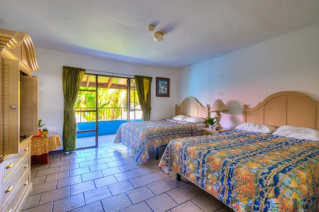 غرفة قياسية بسريرين كوين، Beach Break Resort 4/6