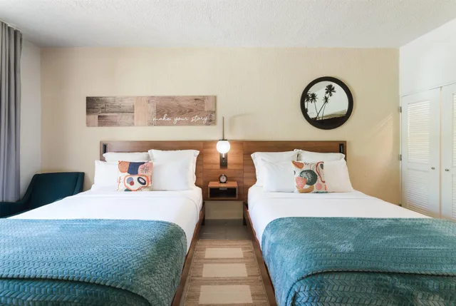 Collection, Costa, 2 Queen Beds, Pool Side, Accessible، Wyndham Palmas Beach & Golf Boutique Resort 2/3