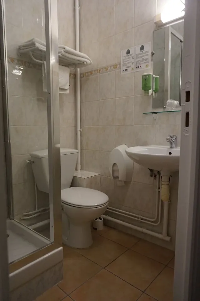 غرفة سوبيريور بسرير مزدوج، Comfort Hotel Alba Rouen 7/8