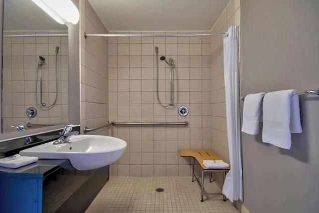 غرفة قياسية بسرير كينج، Motel6 Santa Fe, NM 6/6