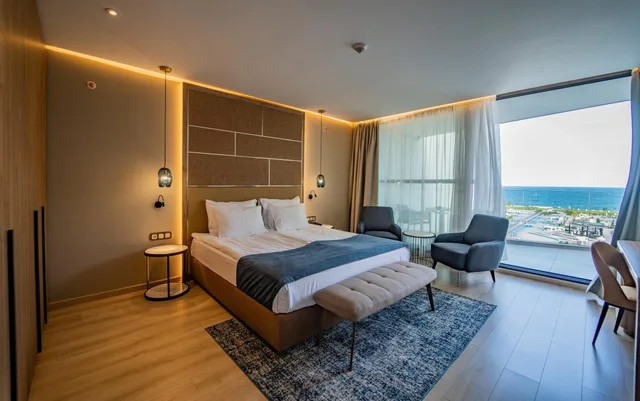 Family, Single Bed, Sea View, Wave Resort 5/10