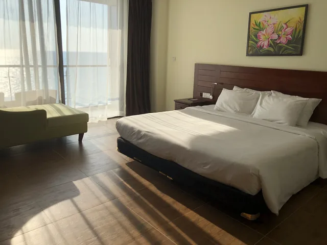 غرفة ديلوكس بسرير مزدوج بإطلالة على البحر، Amarin Resort & Spa 2/3