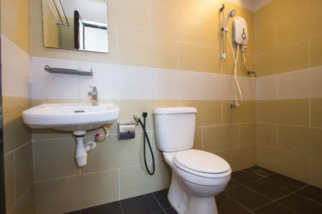 غرفة ديلوكس بسرير كوين، Remember Hotel Batu Pahat 5/7