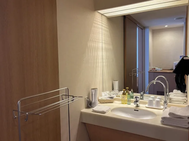 غرفة أساسية بسريرين منفصلين بإطلالة على الجبل، SPA & HOTEL RESORT Furano Laterre 2/3