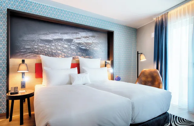 جناح جونيور بسرير مزدوج مع أريكة، NYX Hotel Munich by Leonardo Hotels 2/5