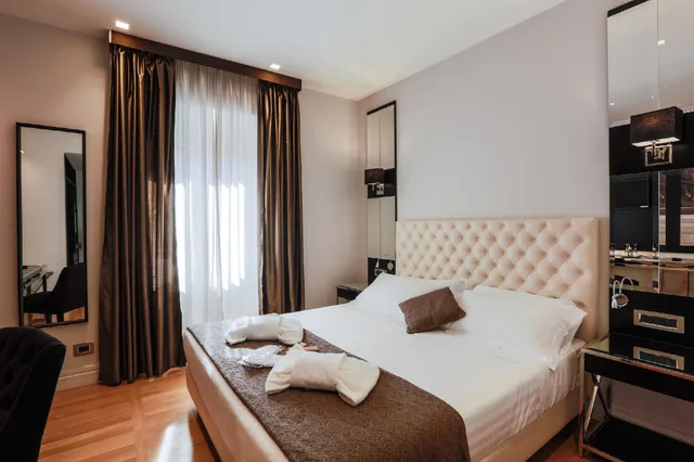 Superior, Triple, 1 Double and 1 Single or 3 Single Beds, FLORIS HOTEL 1/1