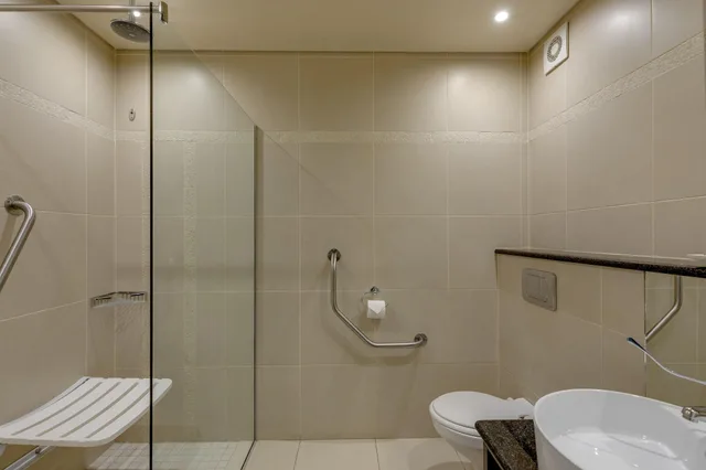 غرفة بسرير مزدوج بإطلالة على الحديقة، Protea Hotel by Marriott Cape Town Tyger Valley 6/6