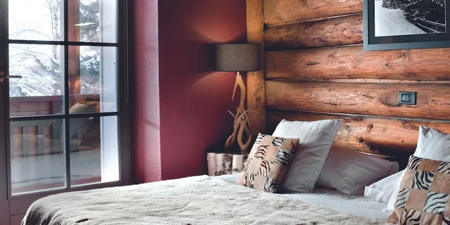 جناح بريستيج بسرير كوين مع أريكة، Lodge Park 2/10