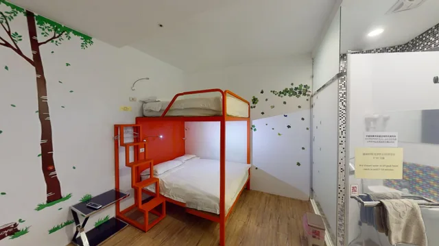 غرفة قياسية رباعية، Sleep Box Hostel 2/2