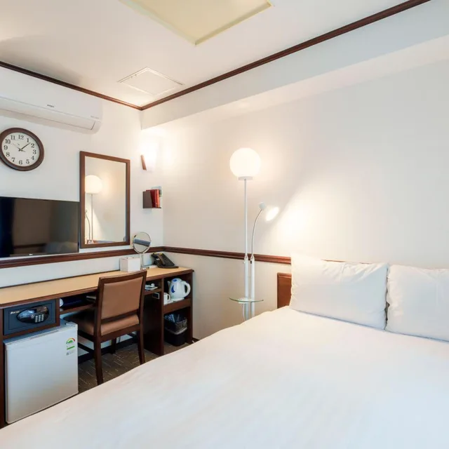 Economy, Double Bed, Train View، Toyoko Inn Incheon Bupyeong 2/6