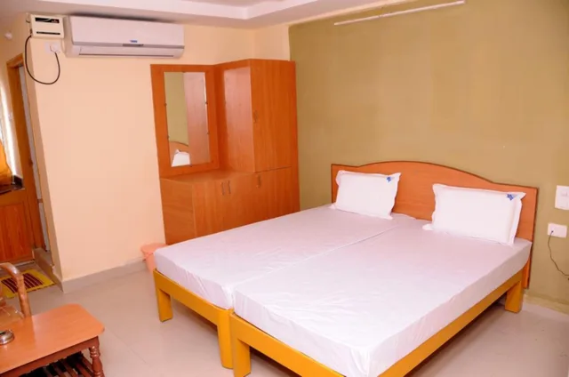 Standard, with Fan، KVP RESIDENCY 1/2