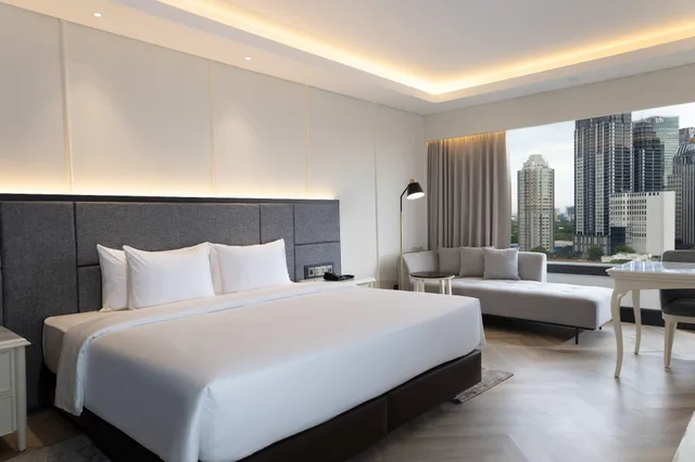 Atelier, Grand, Deluxe, Twin Beds, ARTOTEL Suites Mangkuluhur 1/1