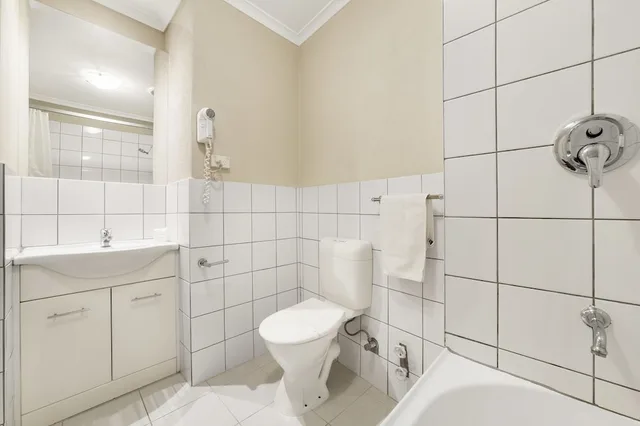 غرفة قياسية ثلاثية بسرير كوين وسريرين منفصلين، Ciloms Airport Lodge 3/3