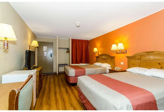 غرفة بسريرين مزدوجين للمدخنين، Baymont by Wyndham Newark/Wilmington 1/7