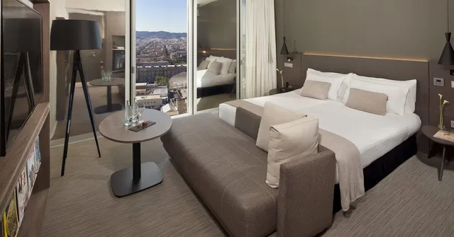 غرفة بسرير مزدوج بإطلالة على المدينة، The Level at Melia Barcelona Sky 6/10