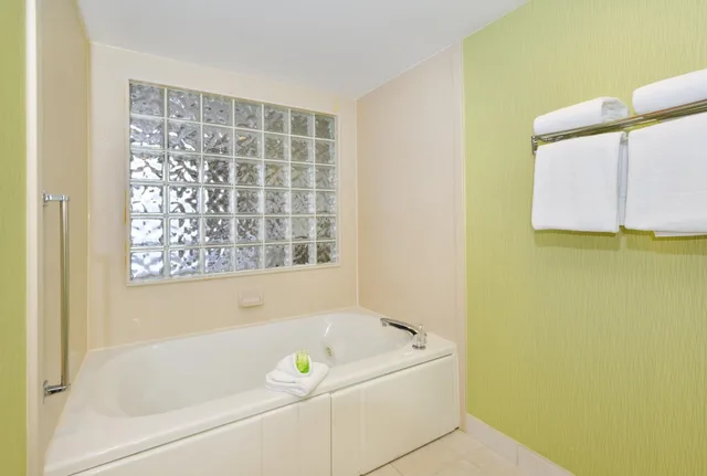غرفة قياسية بسرير كينج، Holiday Inn Express Boone 8/8
