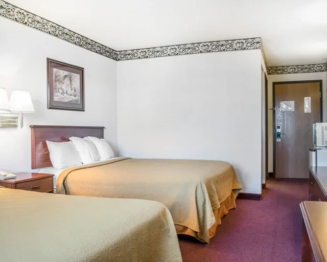 غرفة قياسية بسريرين كوين، Quality Inn & Suites Brooks Louisville South 1/4