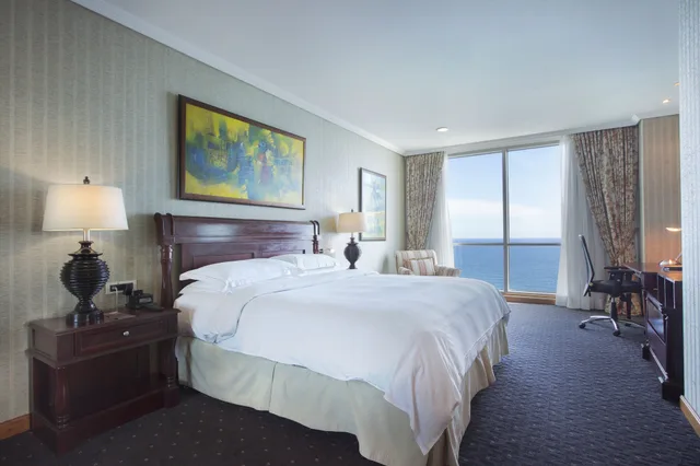 Master, Suite, Single, King Bed, Ocean Front, Catalonia Santo Domingo 4/8