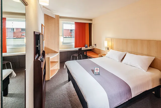 Standard, Double or Twin Bed, Ibis Praha Mala Strana 2/6