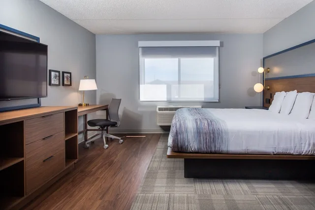 جناح ديلوكس بسرير كينج، Americinn By Wyndham Rapid City 1/7