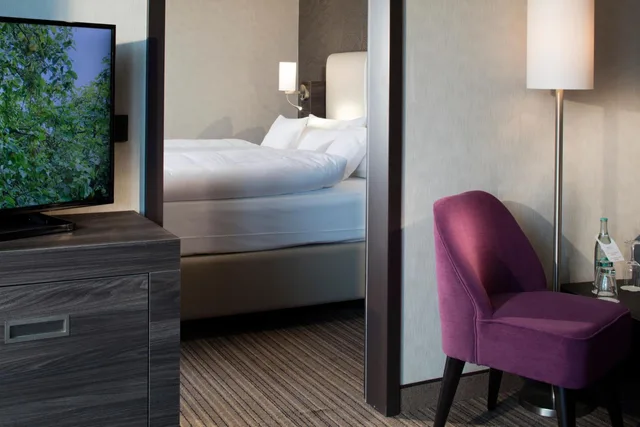 Suite, Vital Hotel Frankfurt 2/2