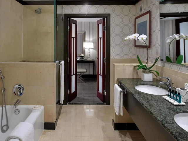 جناح سيغنتشر بغرفة نوم واحدة، Sofitel Philadelphia at Rittenhouse Square 2/2
