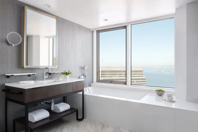 1 Bedroom, Suite, King Bed, Bridge View، Four Seasons Hotel San Francisco at Embarcadero 4/7