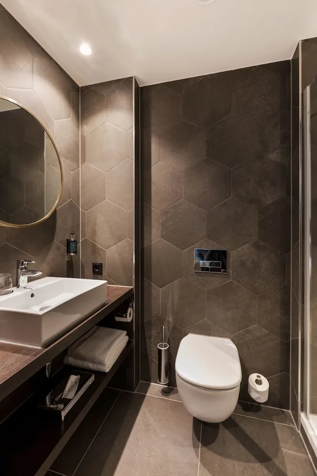 غرفة عائلية بأربعة أسرّة، The James Hotel Rotterdam 5/10
