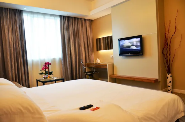 غرفة ديلوكس بسرير كينج، Ixora Hotel Penang 1/2