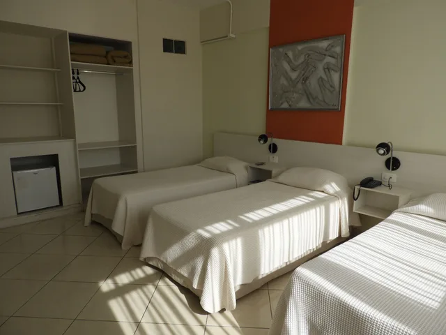 غرفة قياسية ثلاثية بثلاثة أسرّة، Binder Hotel Quality Inn 8/10
