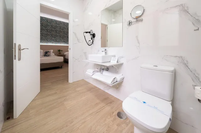 غرفة بسريرين، Hotel Plaza del Castillo 10/10