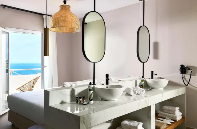جناح تنفيذي بجاكوزي، Lotus Rise Hotel - Adults Only 10/10