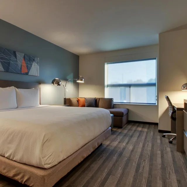 جناح بسرير كينج بغرفة نوم واحدة مع أريكة بمطبخ، Hyatt House Oak Brook 4/5