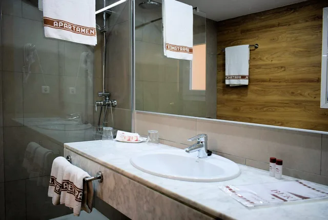 شقة بشرفة بمطبخ صغير، Aparthotel Bertran 4/5