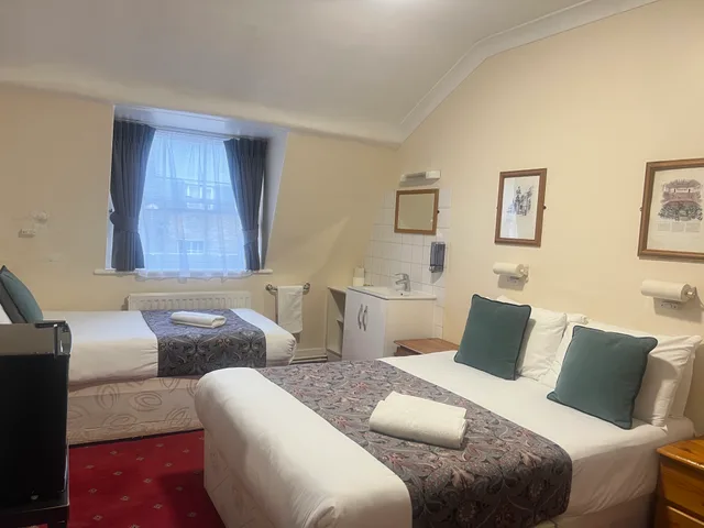 غرفة ثلاثية بحمام مشترك، Arran House Hotel 3/6