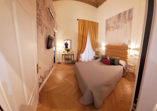 غرفة ديلوكس بسرير كوين بشرفة، Ingrami Suites 4/8