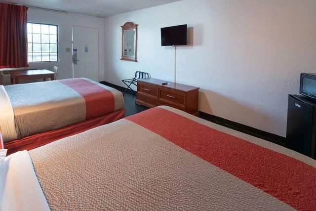 غرفة ديلوكس بسريرين كوين، Motel6 Montgomery, AL - Coliseum 4/7