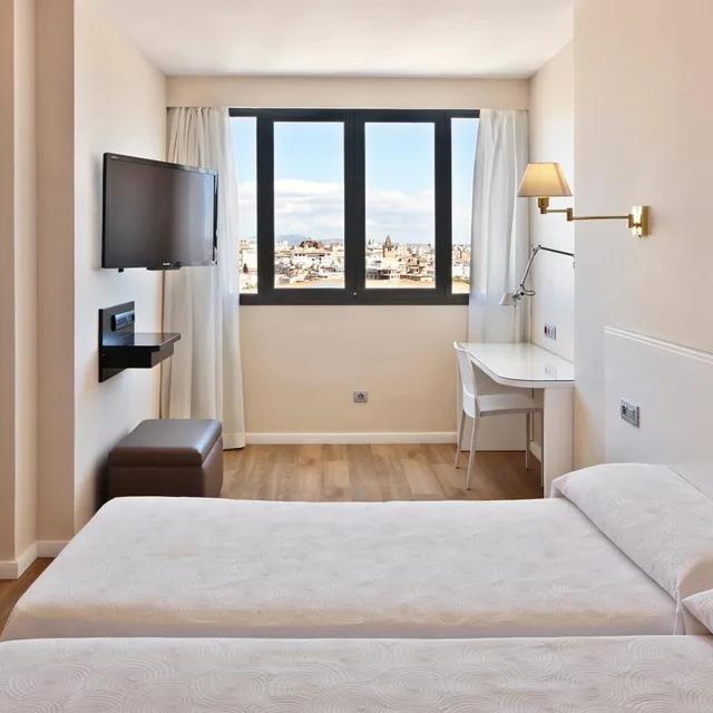 غرفة تنفيذية بسرير مزدوج أو سريرين منفصلين، Hotel Palladium 1/4