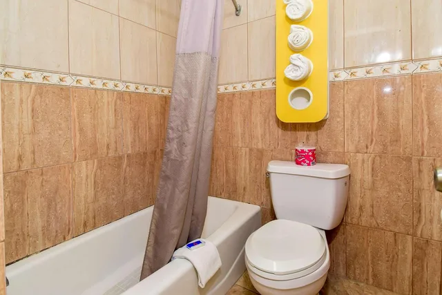 غرفة بسرير كينج لذوي الإعاقة، Motel6 Garden Grove, CA 10/10