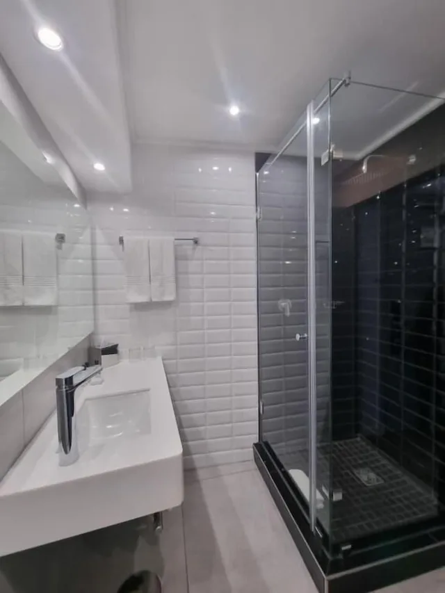 Standard, Twin Beds, Onomo Johannesburg Sandton Hotel 7/8