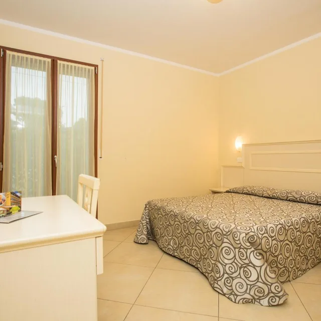 غرفة مفردة بسرير مزدوج، Albergo Ristorante Pozzi 6/7