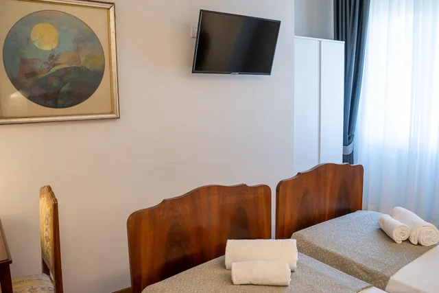 غرفة قياسية بسريرين منفصلين، Residenza Degli Speziali 3/5
