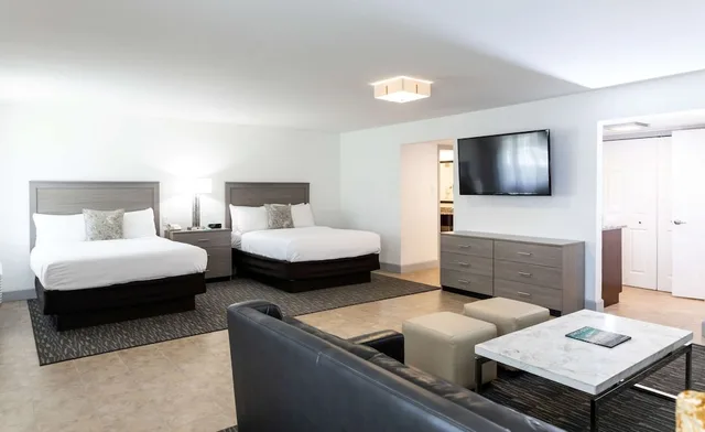 جناح كبير بسريرين كوين، Best Western Palm Beach Lakes 3/6