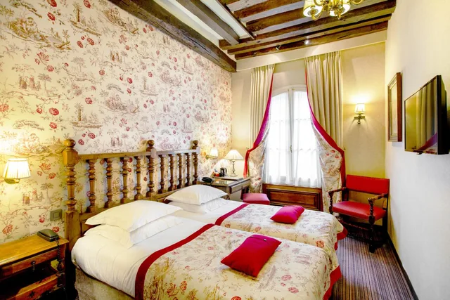 غرفة قياسية بسريرين منفصلين، Hotel Left Bank Saint Germain 4/9